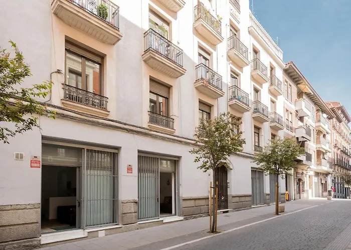 Dúplex en Antón Martín 4 Personas